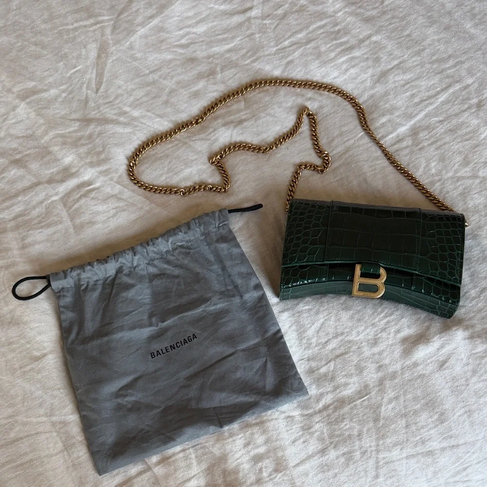 Balenciaga Hourglass Wallet on Chain Purse Entrupy Authenticated - Picture 13 of 16